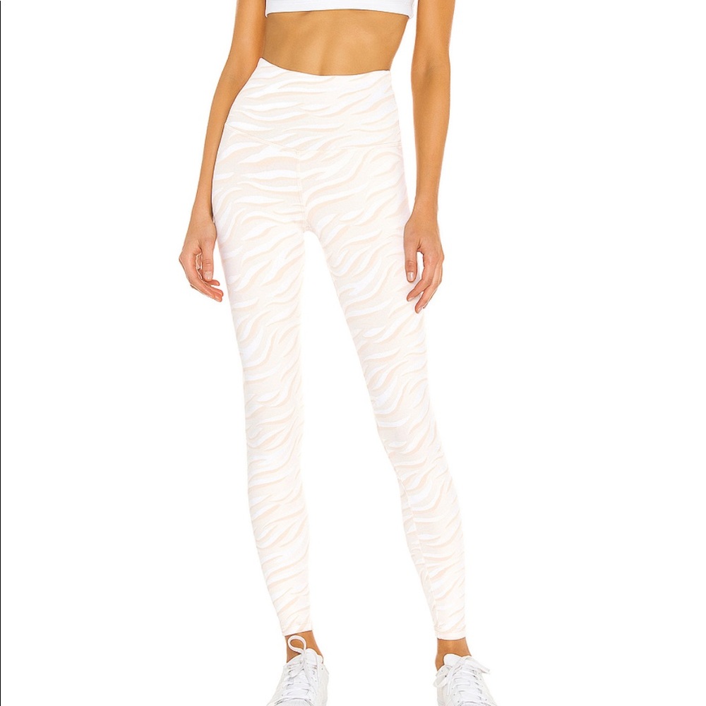 NWT! STRUT-THIS Kendall Ankle Legging NWT!!!!